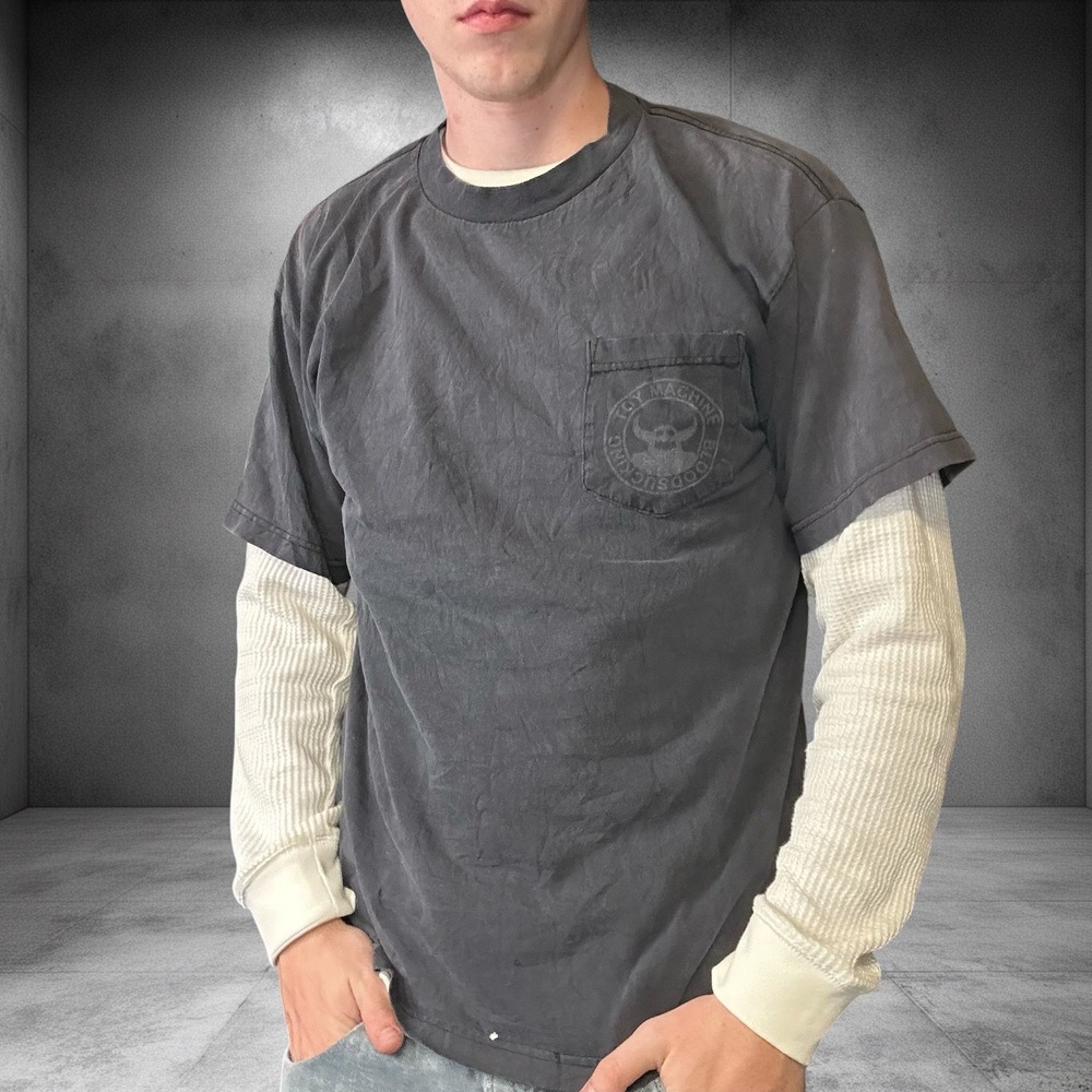 Vintage Toy Machine Bloodsucking Skateboard Co Pocket T-Shirt Faded Black Y2K - Picture 2 of 9